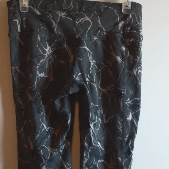 Nike Dri-Fit Capris - Picture 9 of 14